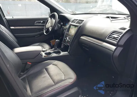 2019 Ford Explorer Sport z USA, uszkodzony, nr VIN 1FM5K8GTXKGA18347